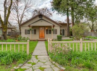 226 SW High St, Grants Pass, OR 97526