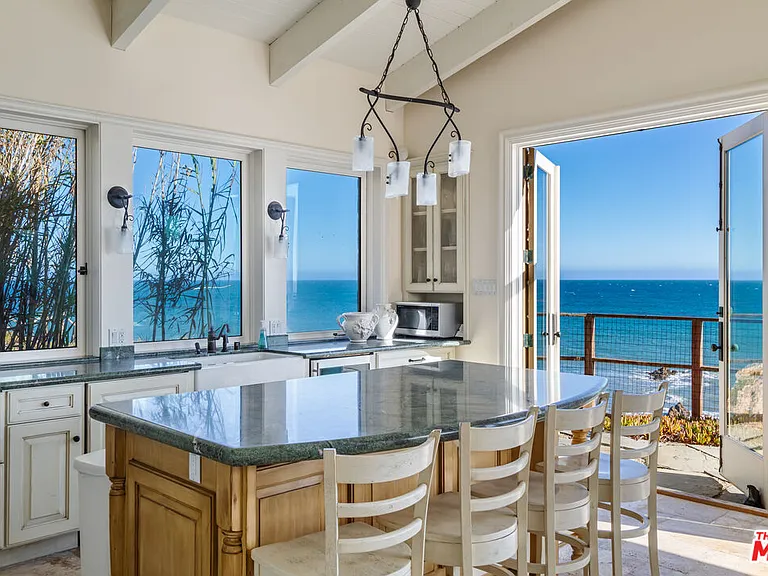 32300 Pacific Coast Hwy — Photo 41