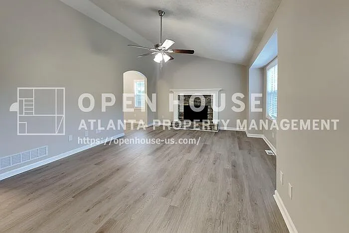 6161 Longwood Chase — Photo 3
