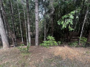 1572 Camellia Place, Willits, CA 95490