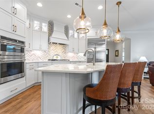 1353 Millview Ln, Matthews, NC 28104