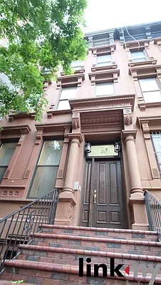 Rented by Link NY Realty | media 55