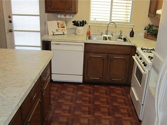5th image of 5533 Wadsworth Ave