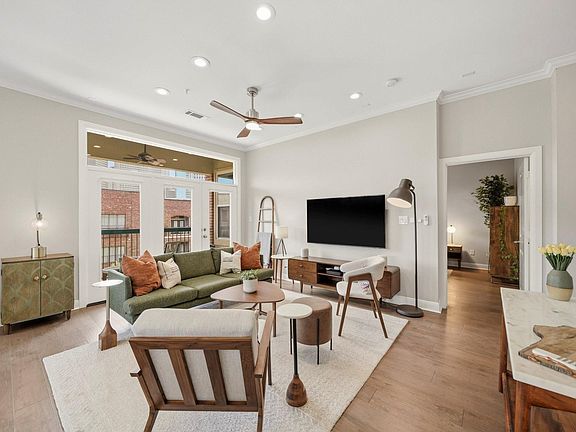 5th image of 300 Saint Joseph Pkwy APT 302