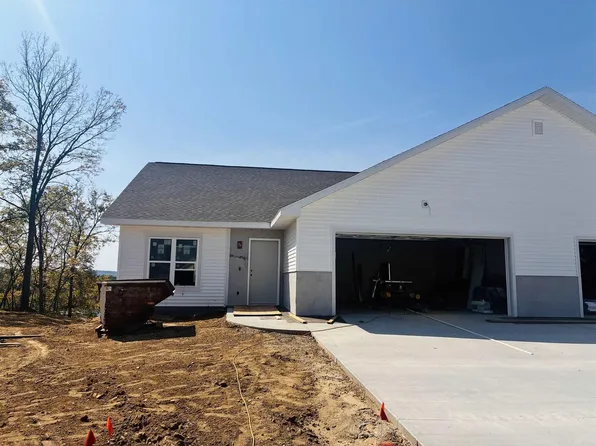 1033 Armida Court, Reedsburg, WI 53959