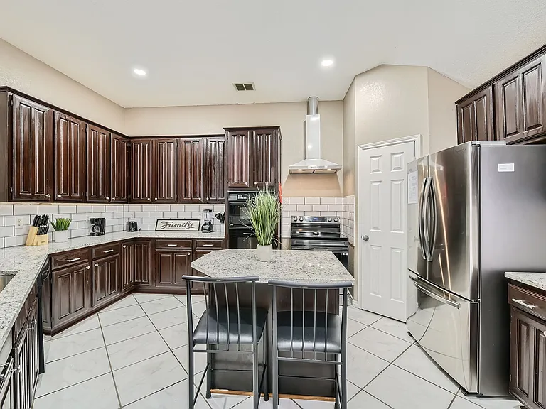 4201 Salem St — Photo 16