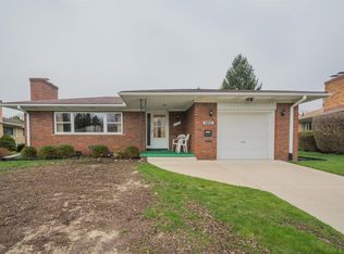 1226 Crosby Crs, Ann Arbor, MI 48103
