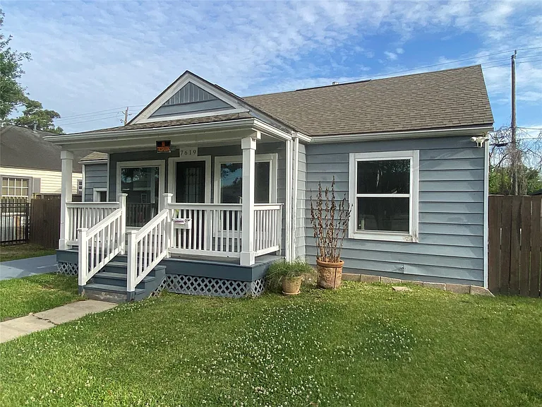 7619 Ilex St — Photo 2