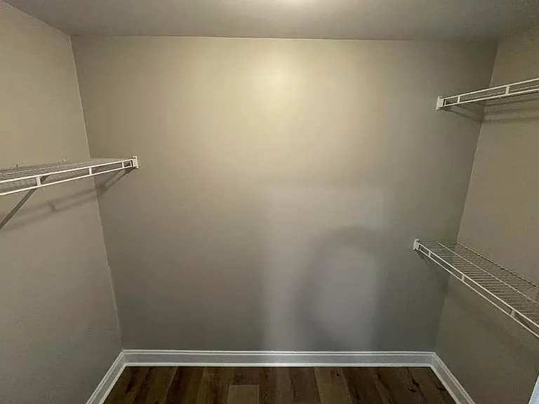 304 Livery Ct — Photo 1