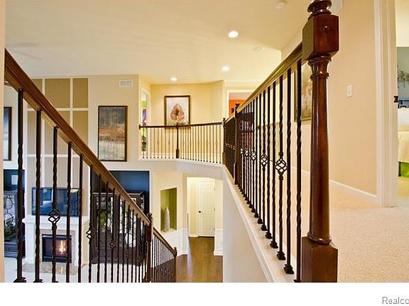5th image of 6097 Topaz Cir