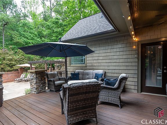 5th image of 521 Breedlove Drive