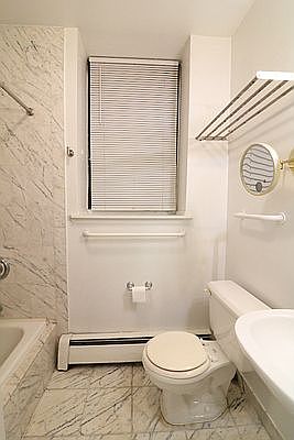 4th image of 413 W 52nd St #A