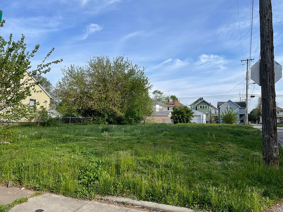 2nd image of 888 Campbell Ave