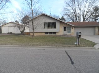 4406 Mohawk St, Wisconsin Rapids, WI 54495