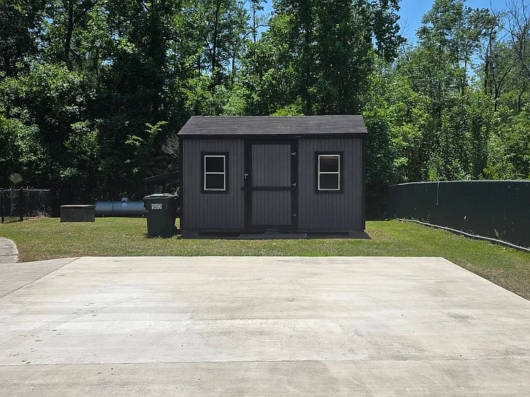 113 Lakeland Dr — Photo 5