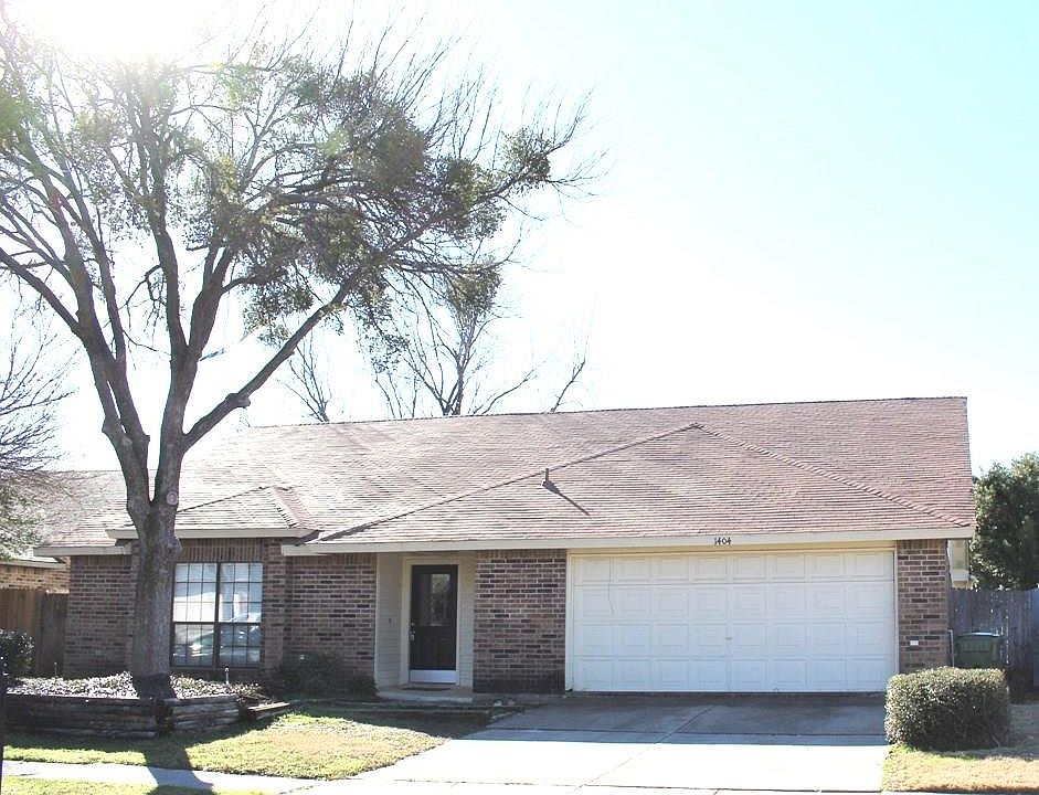 1st image of 1404 Endicott Dr