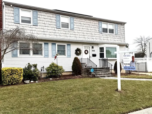493 Kell Place, Seaford, NY 11783
