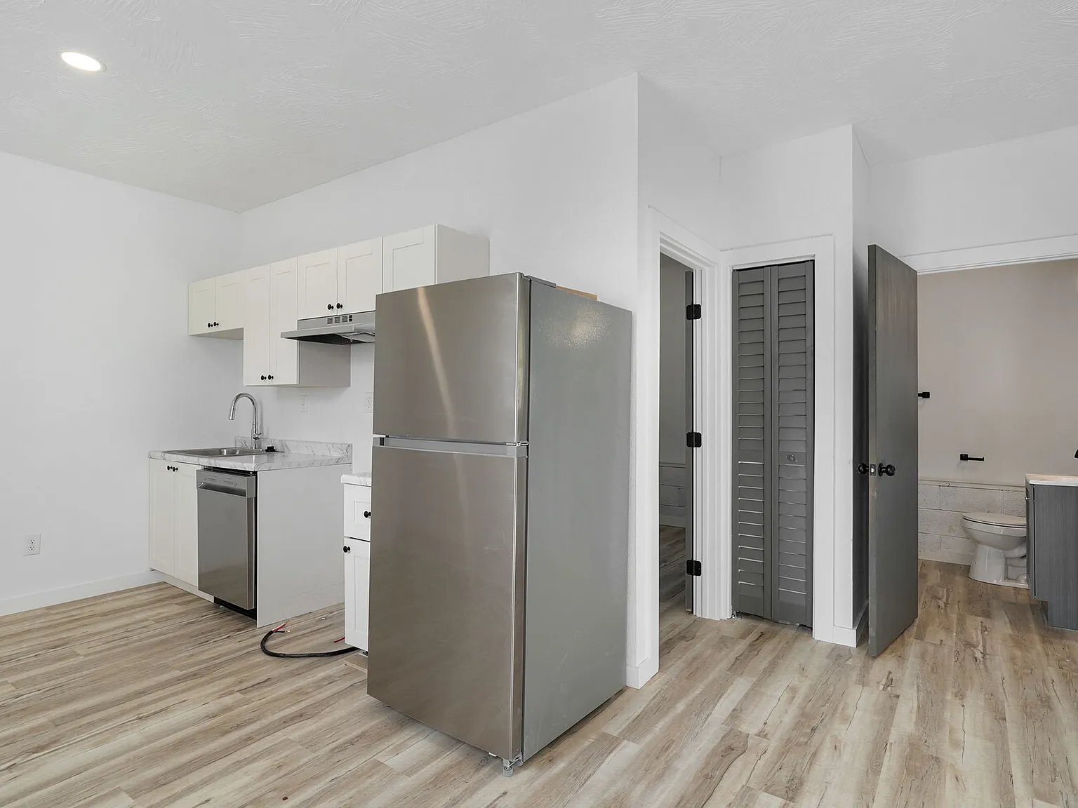 21 Larue St. Apartments — Photo 1