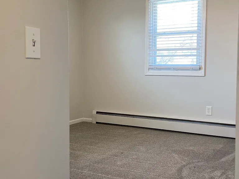714 Spring St NE #9 — Photo 10