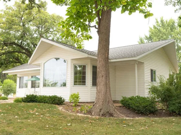 512 7th Ave NW, Waseca, MN 56093