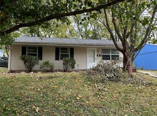 1405 Radiance Dr, Belleville, IL