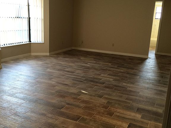 3rd image of 1280 Voyager St