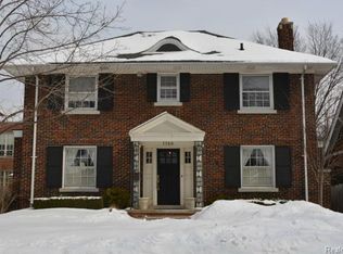 1148 Nottingham Rd, Grosse Pointe Park, MI 48230