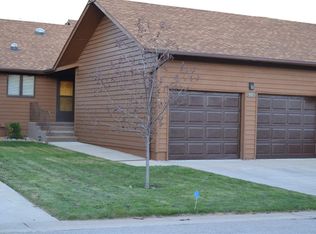 960 Country Club Dr, Spearfish, SD 57783