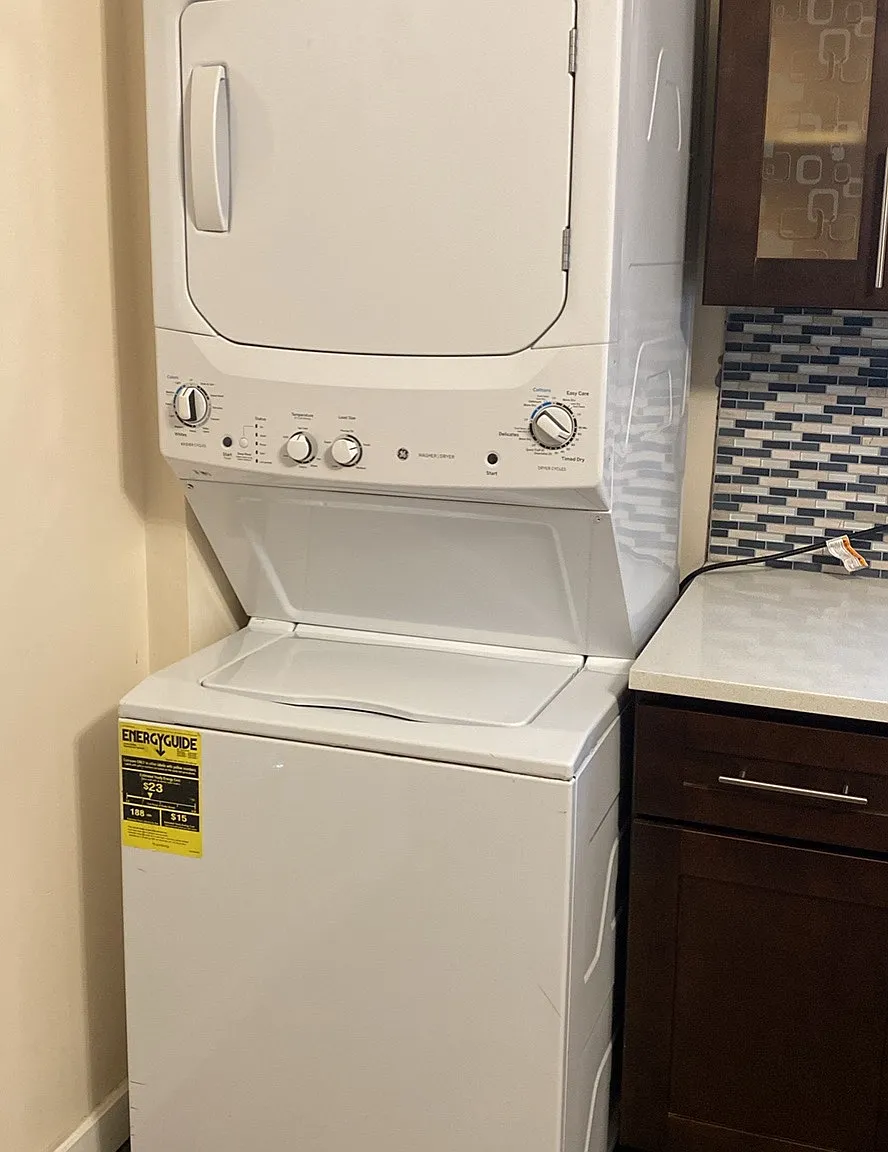 1 bed, 1000 sqft, $1,400 — Photo 2