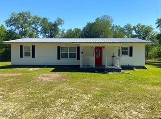 2216 Indiana Ave, Grand Ridge, FL 32442