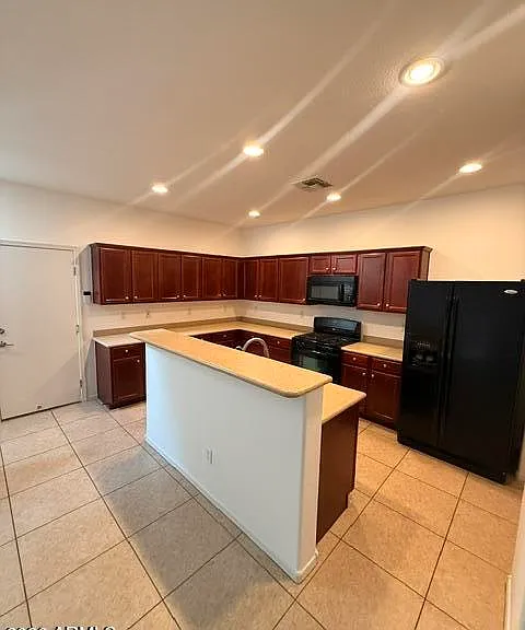 5811 E Grove Ave — Photo 6