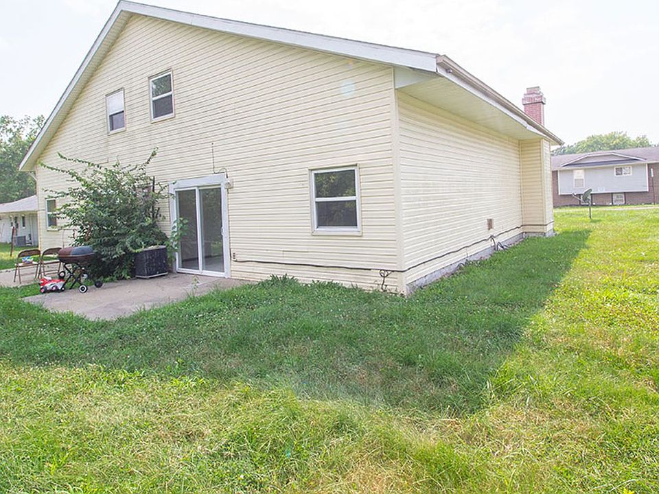 2nd image of 7216 N Moberly Dr #A