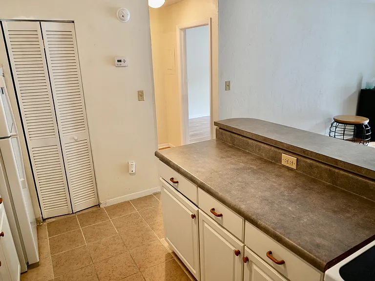 1035 SW 9th St #H21 — Photo 8