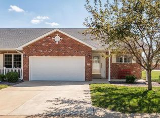 106 Megan Ct, Valmeyer, IL 62295