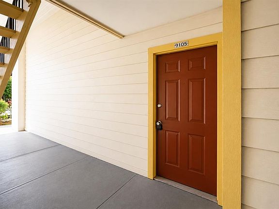 5th image of 11901 4th St N APT 9105
