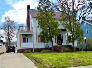 3174 Essex Rd, Cleveland Heights, OH