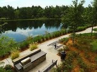 9823 Tapestry Park Cir, Jacksonville, FL 32246