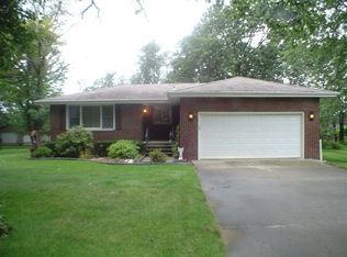 10388 Peaceful Dr, Demotte, IN 46310