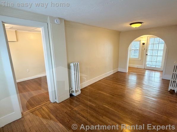 15 East St #1R