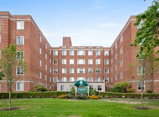 19425 Van Aken Blvd APT 506, Shaker Heights, OH 44122
