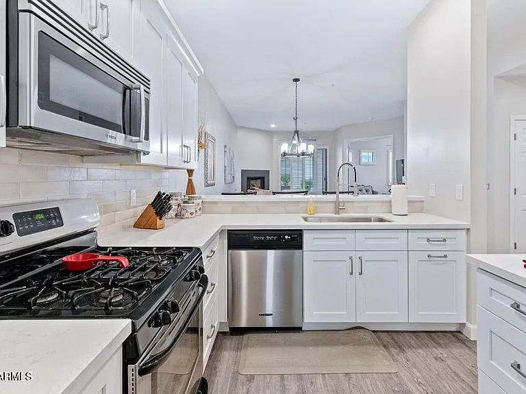 8270 N Hayden Rd #1028 — Photo 5