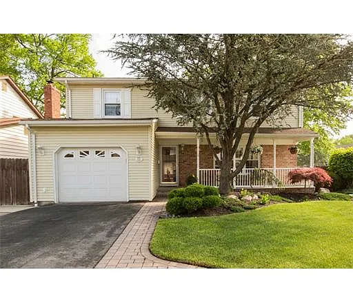 104 S Cliff Rd photo 1