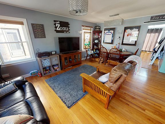 5th image of 2031 N 75th Ave