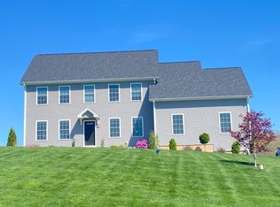 34 Northview Dr, Guilford, CT 06437