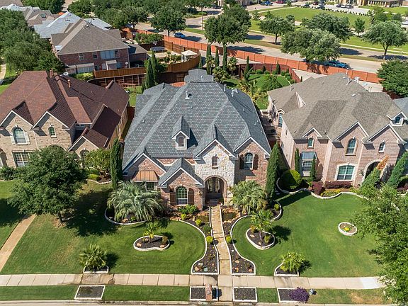 3rd image of 1011 Plum Dr