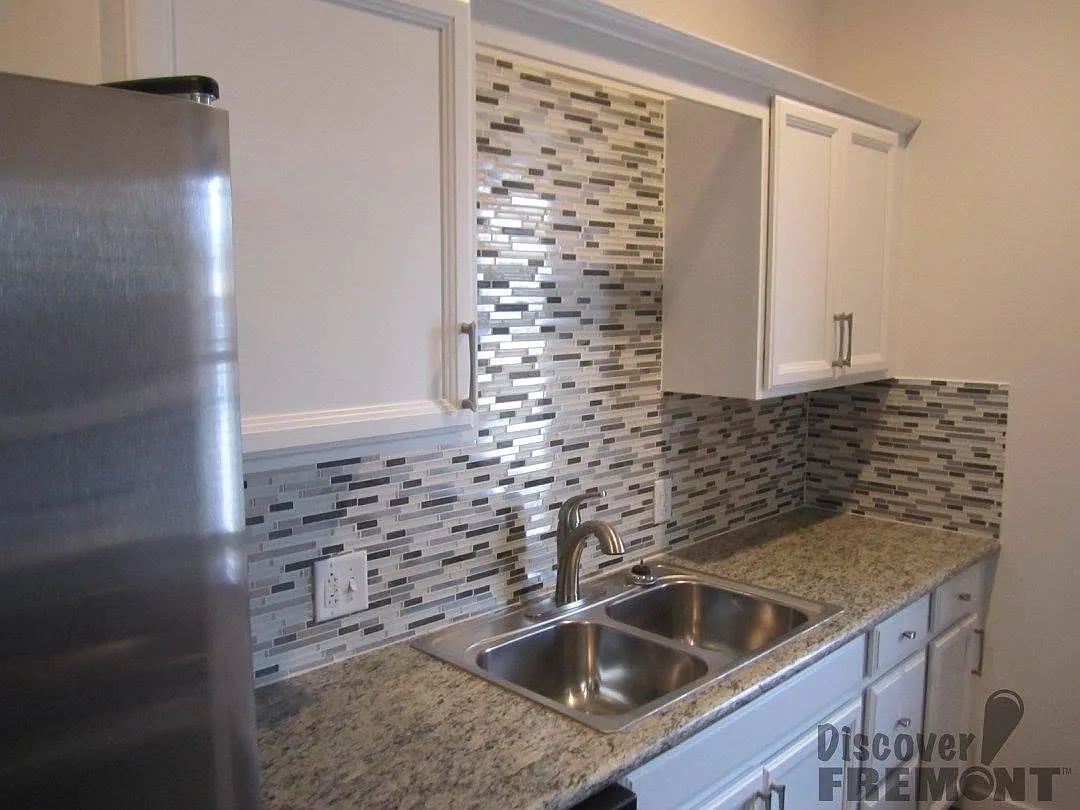 1 bed, 772 sqft, $850 — Photo 2