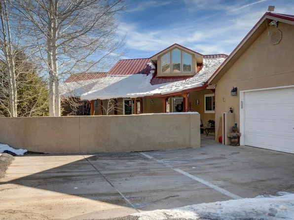 5 Shade Tree Ln, Tijeras, NM 87059