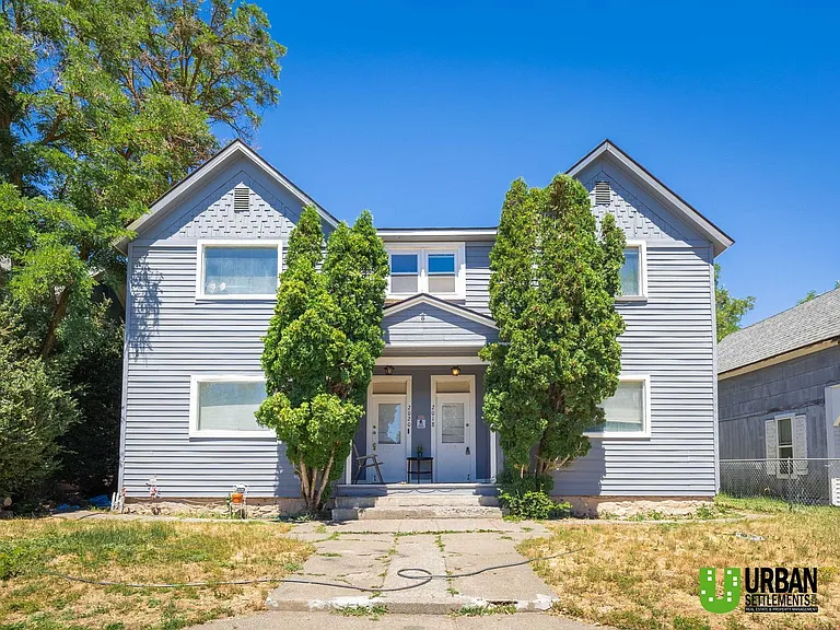 2018 W College Ave — Photo 1