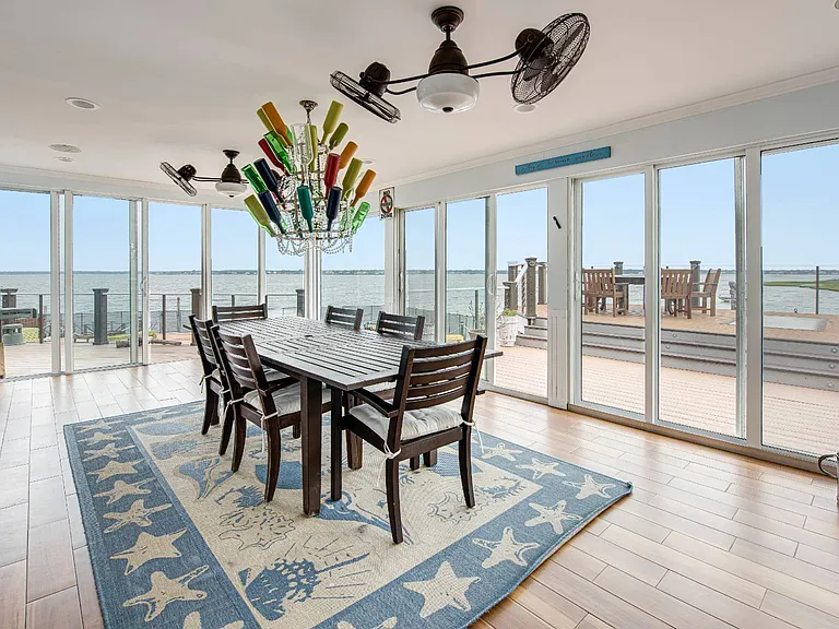 570 Dune Rd — Photo 9