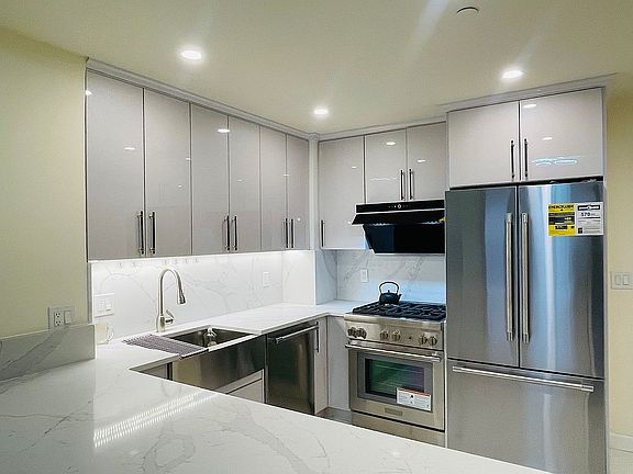 2nd image of 13336 Sanford Ave APT 19D